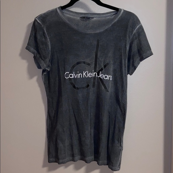 Calvin Klein Tops - Calvin Klein T-shirt FINAL PRICE